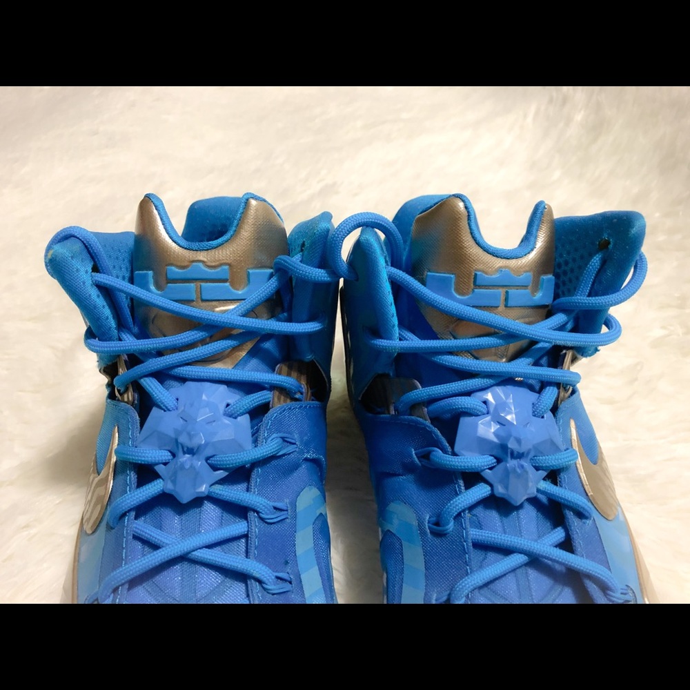 NIKE LeBron 11 Elite Collection 'Maison Du LeBron' - Picture 6 of 11